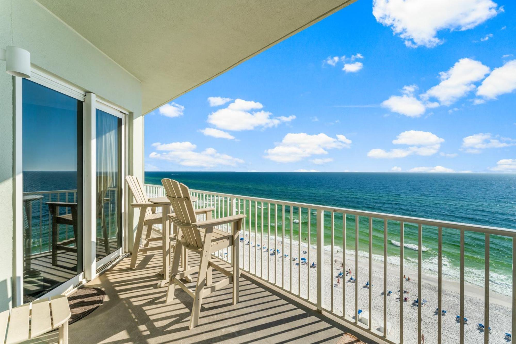 Apartment Stunning Gulf Front 3bd Condo! With Chair Service For 4! Presented By Dolce Getaways Pcb! Panama City Beach