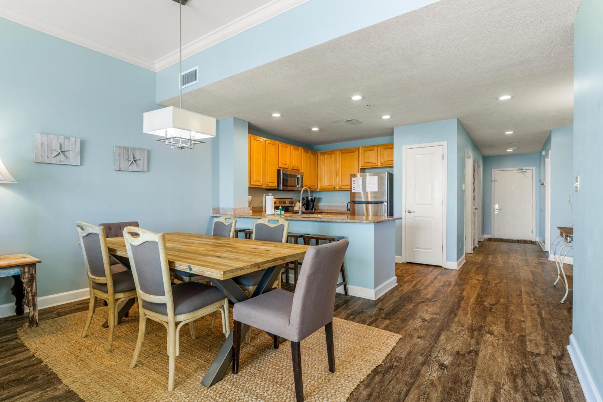 Stunning Gulf Front 3bd Condo! With Chair Service For 4! Presented By Dolce Getaways Pcb! *